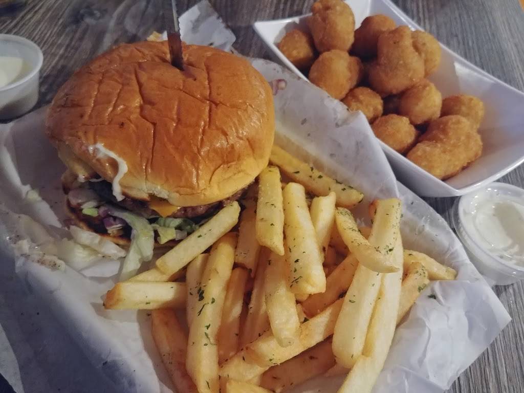 Burgers & Brews | restaurant | 6670 W Cactus Rd Suite A108, Glendale, AZ 85304, USA | 6237762266 OR +1 623-776-2266