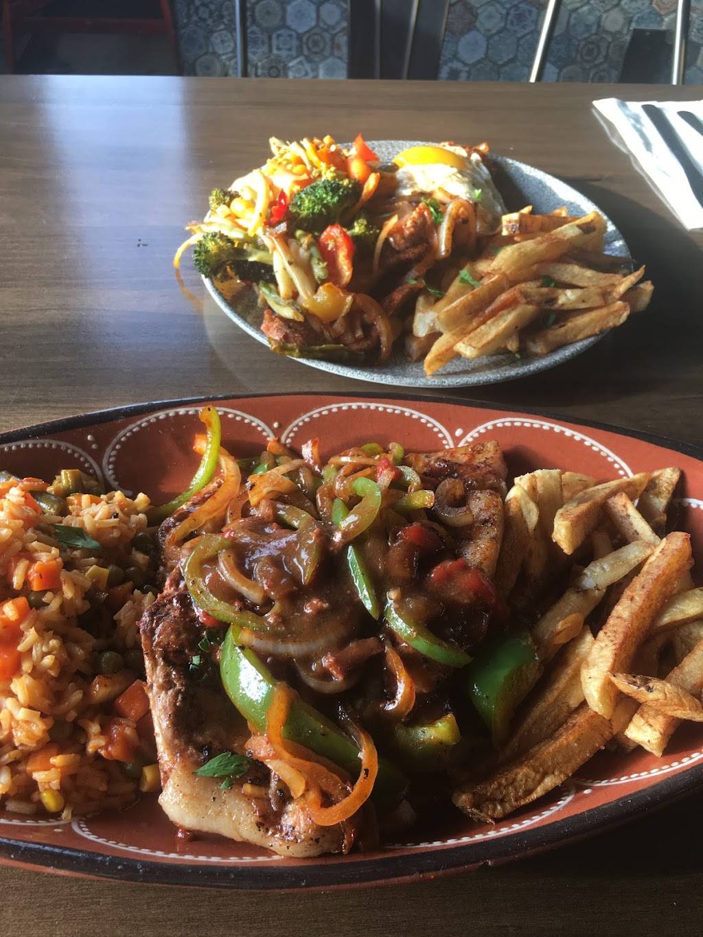 Toma la - The Portuguese Pit Stop | restaurant | Hannon South, Hamilton, ON L0R 1P0, Canada | 9056928662 OR +1 905-692-8662