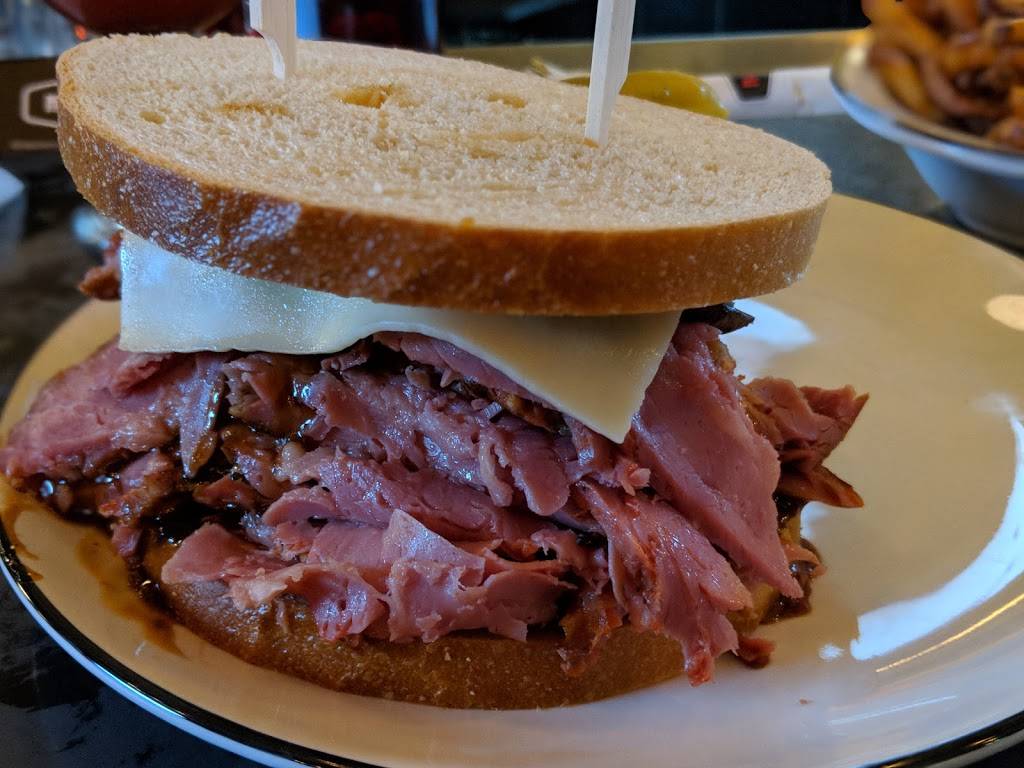 Nickels Deli Restaurants | restaurant | 462 Avenue Dorval, Dorval, QC H9S 3H7, Canada | 5146788939 OR +1 514-678-8939