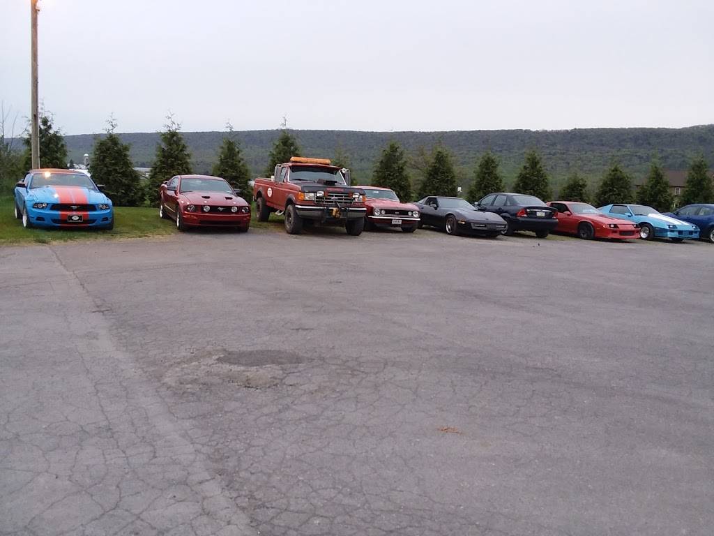 Boardwalk Family Fun Center | restaurant | 662 E Market St, Gratz, PA 17030, USA | 7173653510 OR +1 717-365-3510