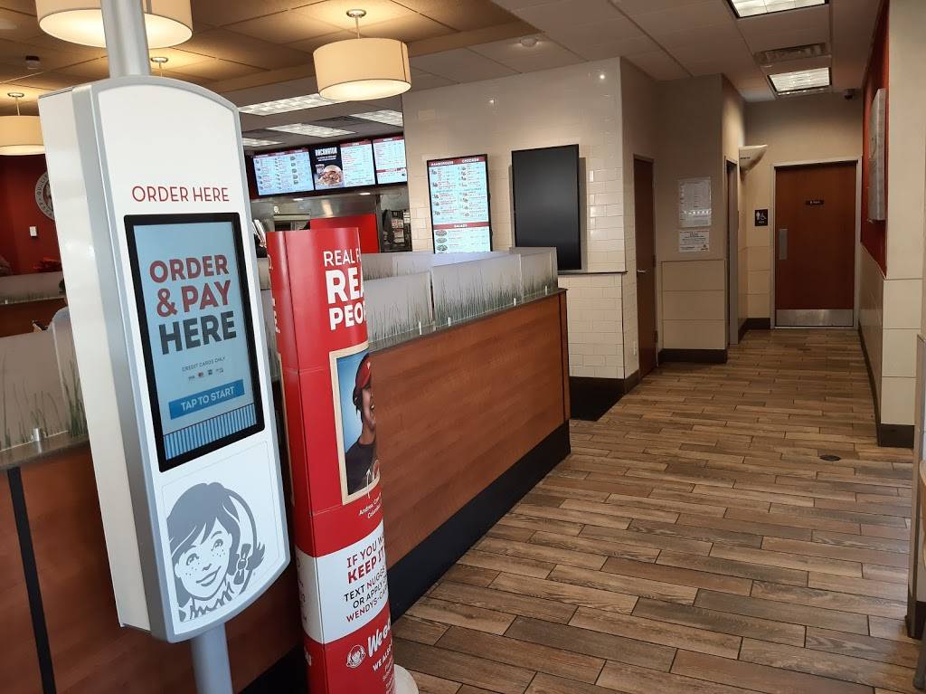 Wendys | restaurant | 5155 S Broadway, Englewood, CO 80113, USA | 3037950833 OR +1 303-795-0833