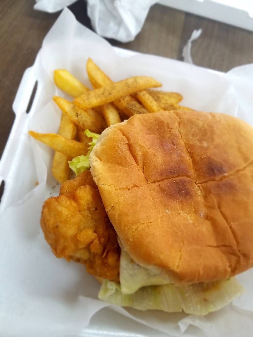 Dallas Chicken | restaurant | 7019, 2909 Belt Line Rd, Garland, TX 75044, USA | 9724950080 OR +1 972-495-0080