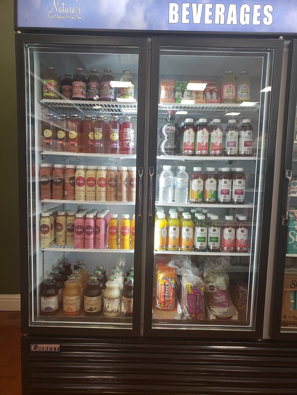 Natures Food Market & Juice Bar | restaurant | 2000 H St, Bakersfield, CA 93301, USA | 6613274430 OR +1 661-327-4430