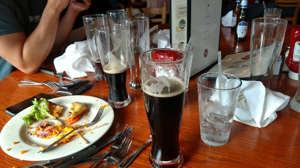 Lazlos Brewery & Grill - Haymarket | restaurant | 210 N 7th St, Lincoln, NE 68508, USA | 4024345636 OR +1 402-434-5636