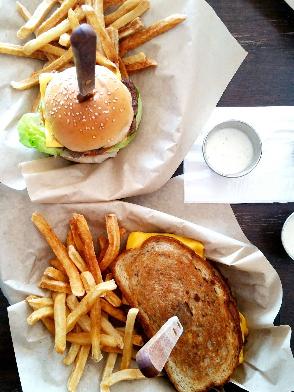 Bettys Authentic American Burgers | restaurant | Popotla KM 28, Villa Corona del Mar, 22713 Rosarito, B.C., Mexico | 016611162160 OR +52 661 116 2160