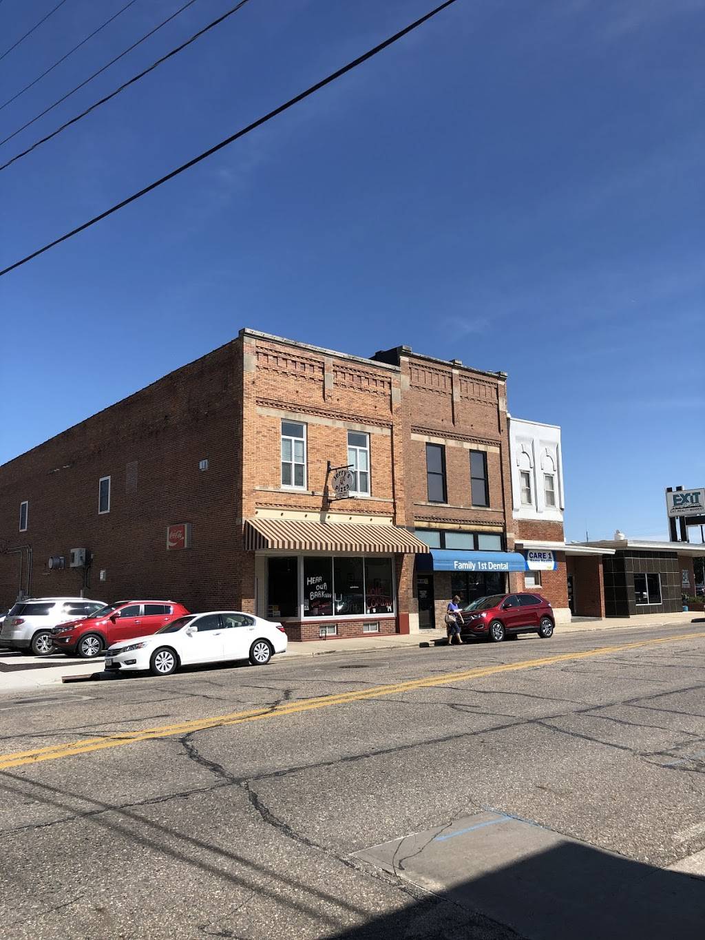 Jerrys Pizza | restaurant | 25 Plymouth St NE, Le Mars, IA 51031, USA | 7125468146 OR +1 712-546-8146