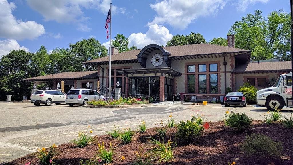 The Station Restaurant Bar | restaurant | 195 Water St, Naugatuck, CT 06770, USA | 2037146611 OR +1 203-714-6611