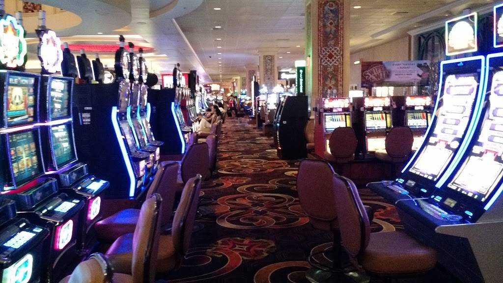 Salvatores Ristorante Italiano | restaurant | 9090 Alta Dr, Las Vegas, NV 89145, USA | 7026367111 OR +1 702-636-7111