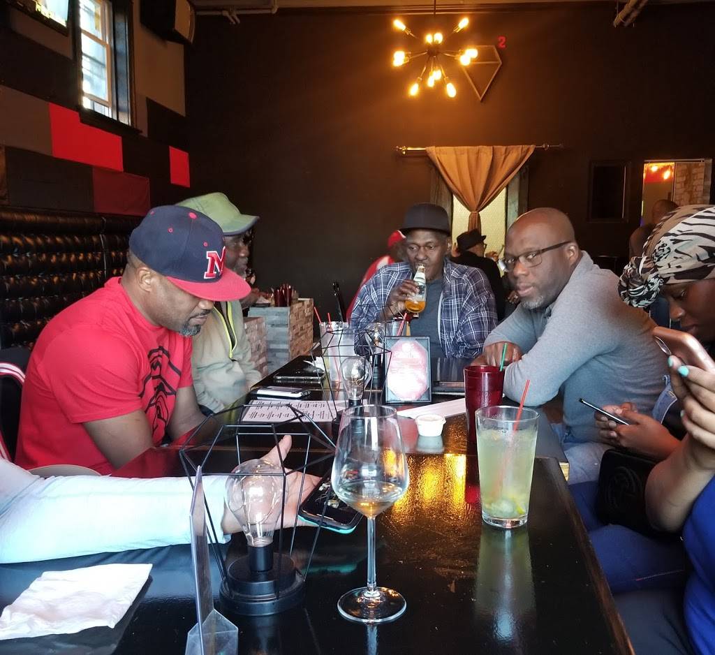 DSquared Bistro | restaurant | 2811 E Prairie Ave, St. Louis, MO 63113, USA | 3144058015 OR +1 314-405-8015