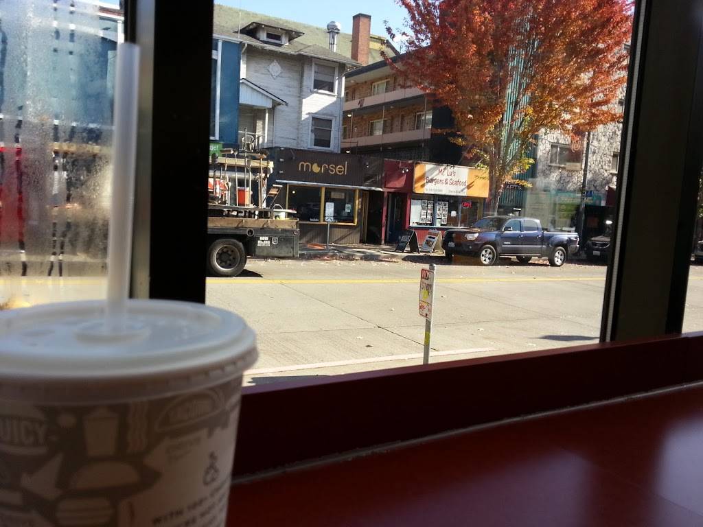 Jack in the Box | restaurant | 4749 University Way NE, Seattle, WA 98105, USA | 2065255599 OR +1 206-525-5599