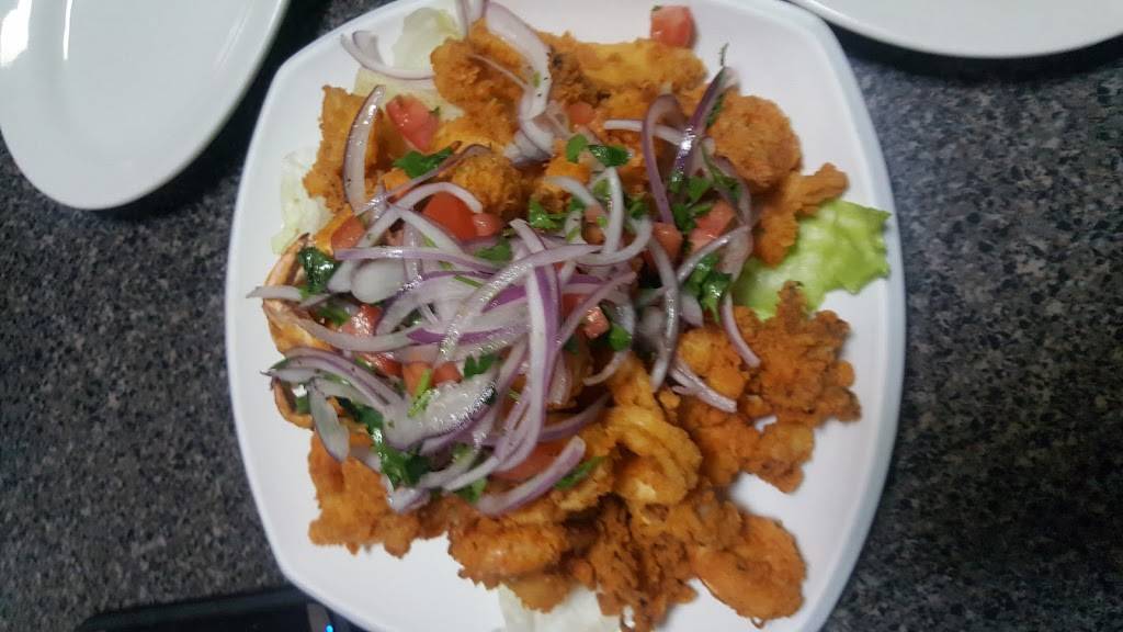 Los Nisperos | restaurant | 500 E 149th St, Bronx, NY 10455, USA | 7182923377 OR +1 718-292-3377