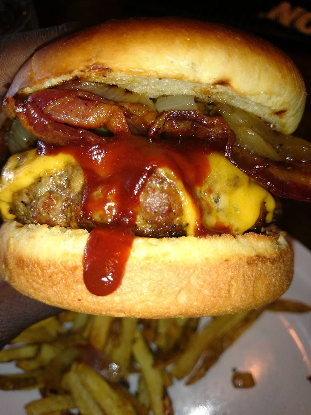 Jackson Avenue Pub | restaurant | 7 Jackson Ave, Naperville, IL 60540, USA | 6309049400 OR +1 630-904-9400