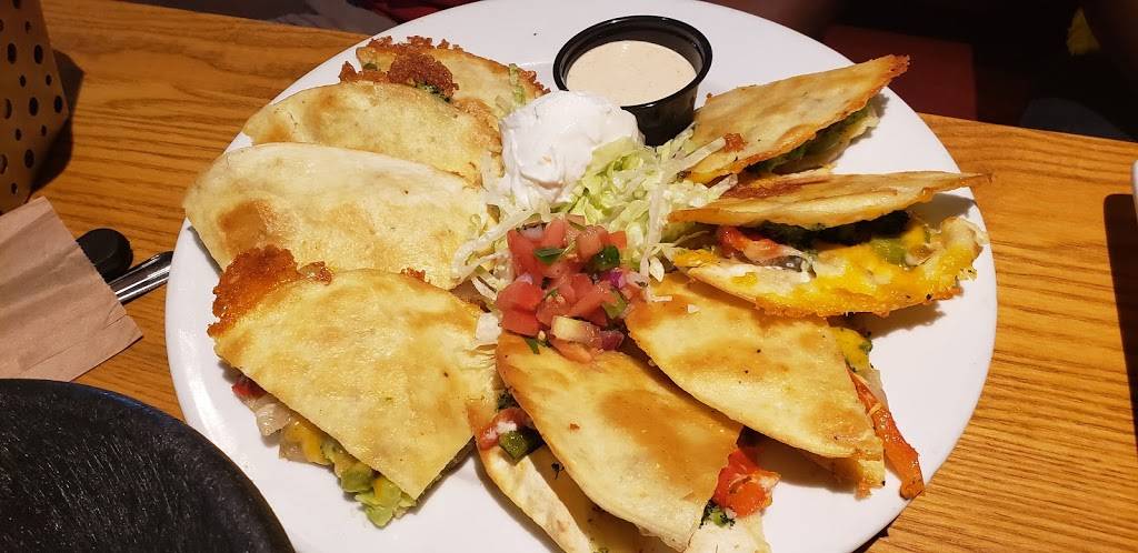 Chilis Grill & Bar | meal takeaway | 1652 Richmond Rd, Williamsburg, VA 23185, USA | 7572299865 OR +1 757-229-9865