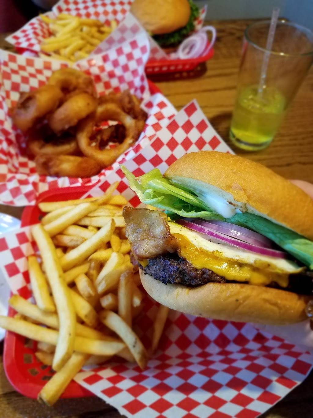 Lennard Ks Boat House Restaurant & Bar | restaurant | 18340 E, WA-3, Allyn, WA 98524, USA | 3602756060 OR +1 360-275-6060