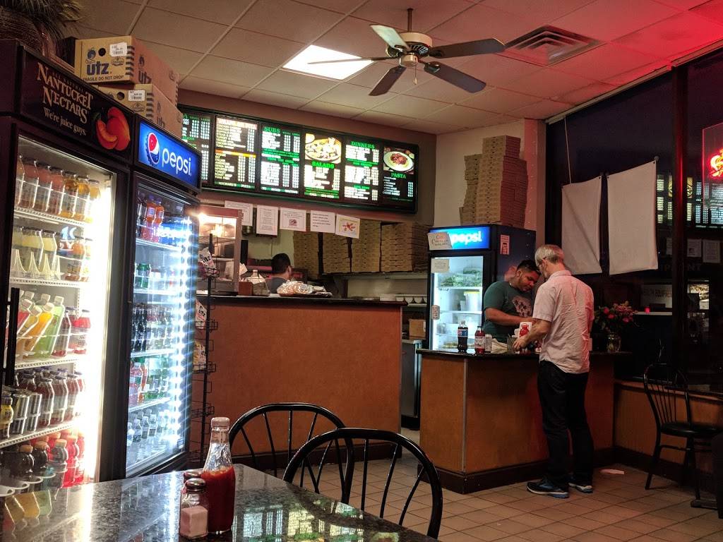 Michaels Pizza | restaurant | 3605, 191 Belmont St, Belmont, MA 02478, USA | 6174889488 OR +1 617-488-9488