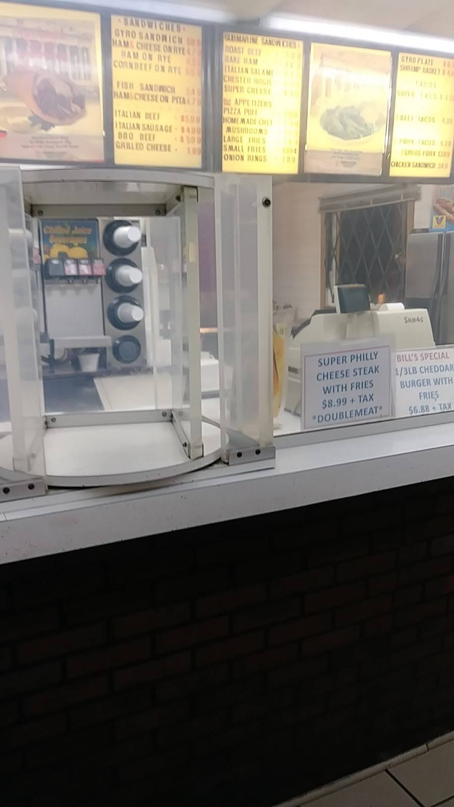 Vienna Snacks | restaurant | 3801 W 4th Ave, Gary, IN 46406, USA | 2199495534 OR +1 219-949-5534