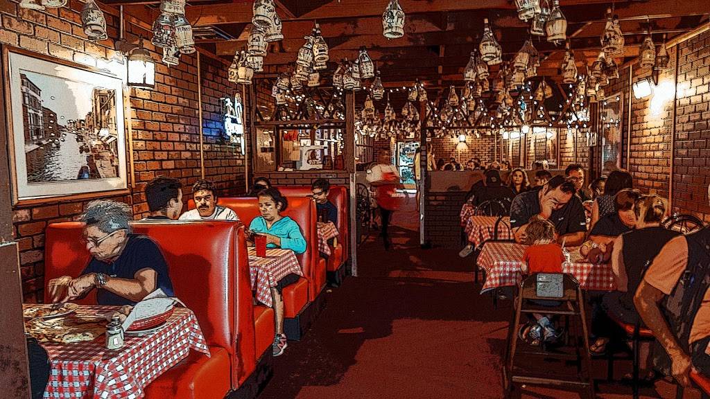 Filippis Pizza Grotto Escondido | restaurant | 114 W Grand Ave, Escondido, CA 92025, USA | 7607472650 OR +1 760-747-2650