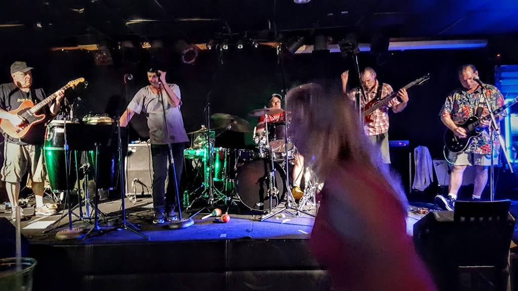 RP McMurphys Bar & Grill | night club | 2623 MacDade Boulevard, Holmes, PA 19043, USA | 6105832254 OR +1 610-583-2254