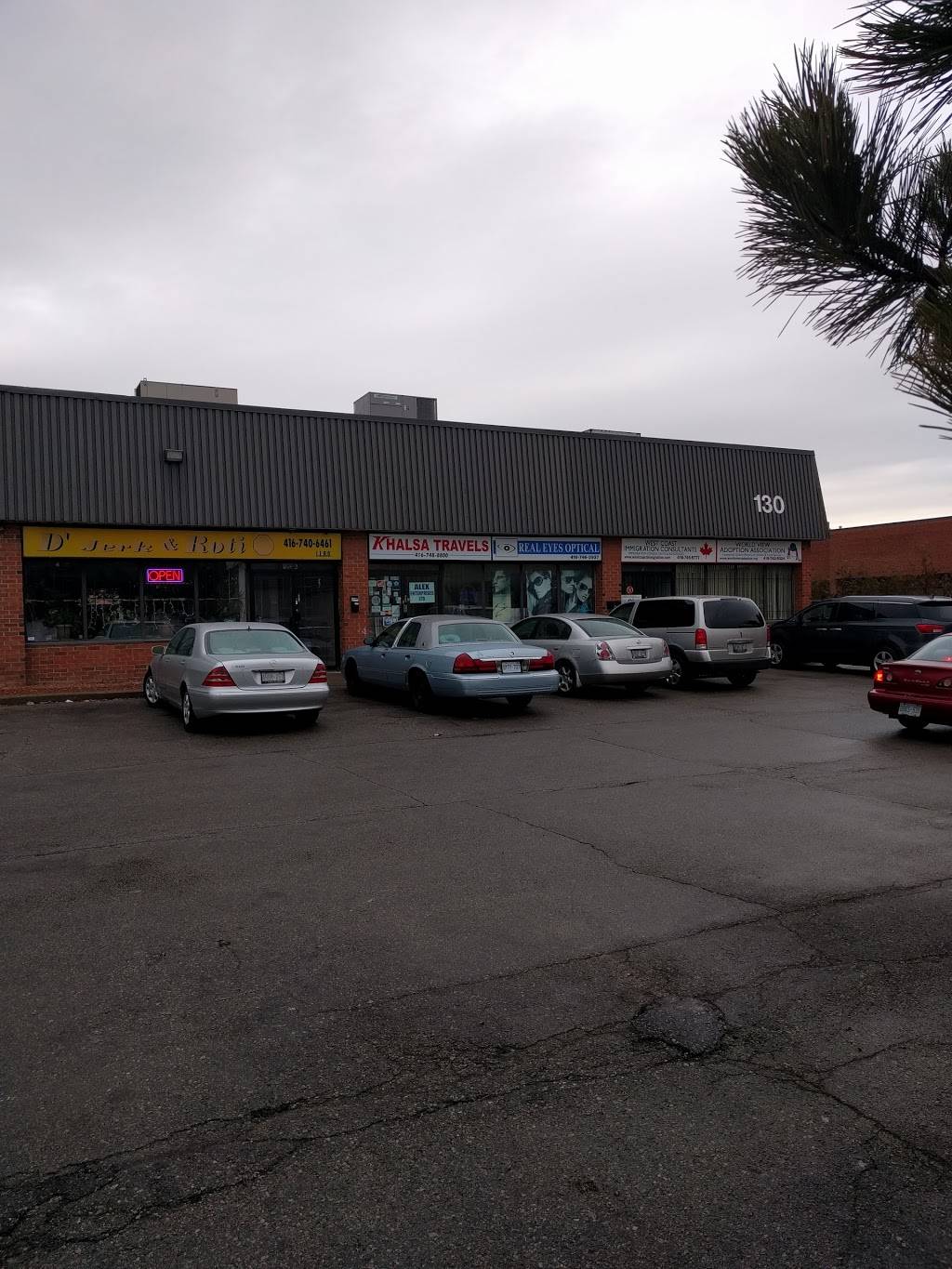 D Jerk & Roti | restaurant | 130 Westmore Dr, Etobicoke, ON M9V 5E2, Canada | 6477264264 OR +1 647-726-4264