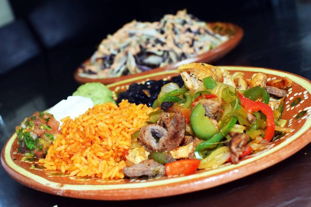 Golden Burrito Mexican Spot | restaurant | 286 Route 206 South Unit B114, Flanders, NJ 07836, USA | 9739274536 OR +1 973-927-4536