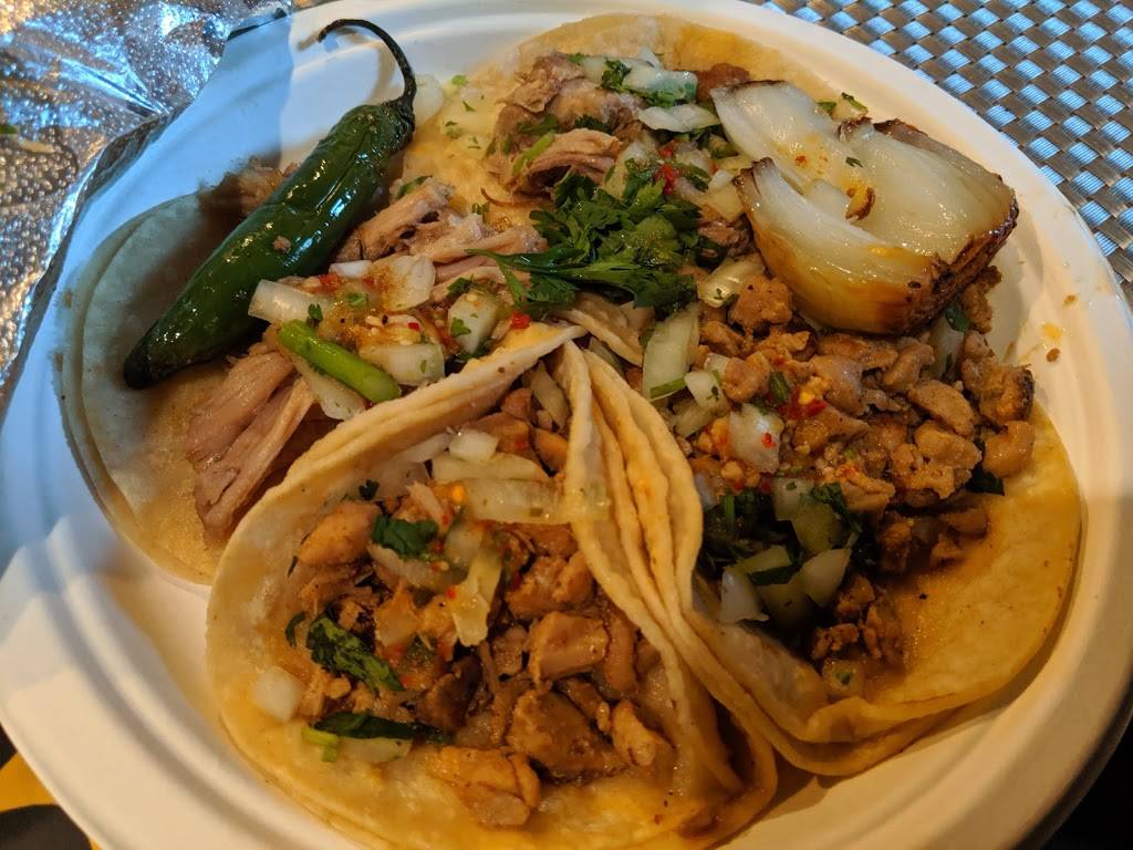 Taqueria la Fondita | restaurant | 9811 15th Ave SW, Seattle, WA 98106, USA | 2065510529 OR +1 206-551-0529