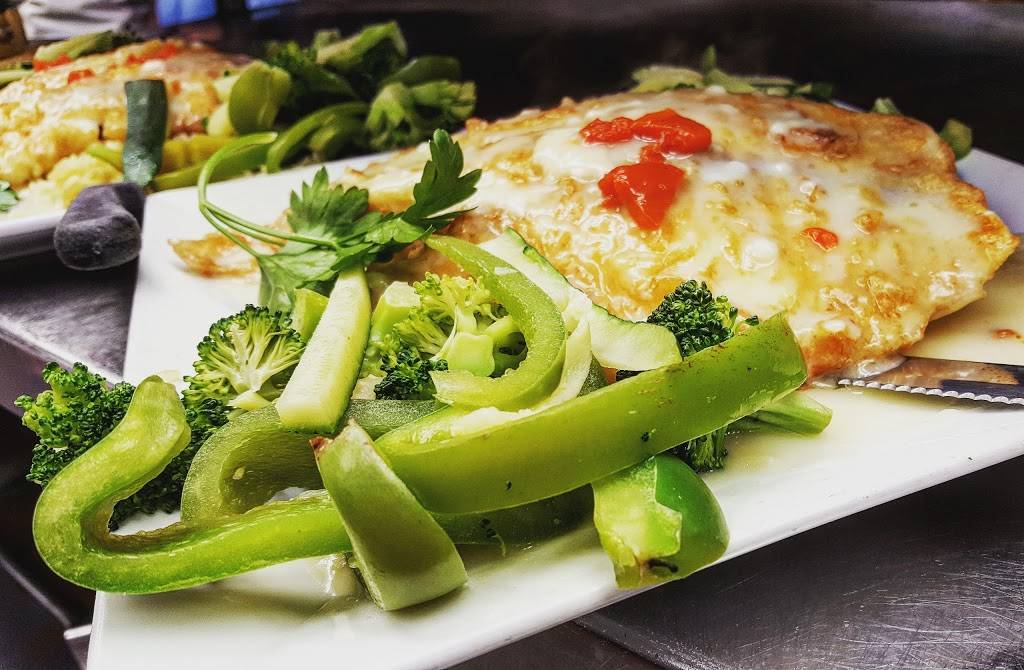 Plainview Diner | restaurant | 1094 Old Country Rd, Plainview, NY 11803, USA | 5168220766 OR +1 516-822-0766