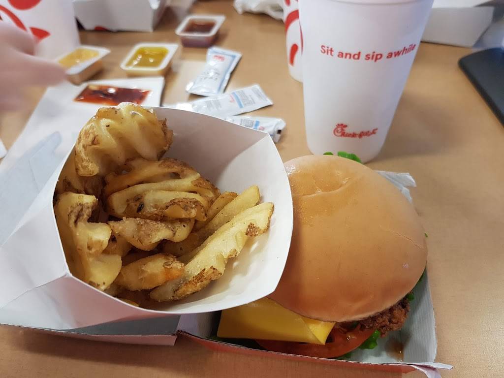 Chick-fil-A | restaurant | 6050 W Irlo Bronson Memorial Hwy, Kissimmee, FL 34747, USA | 4075669808 OR +1 407-566-9808