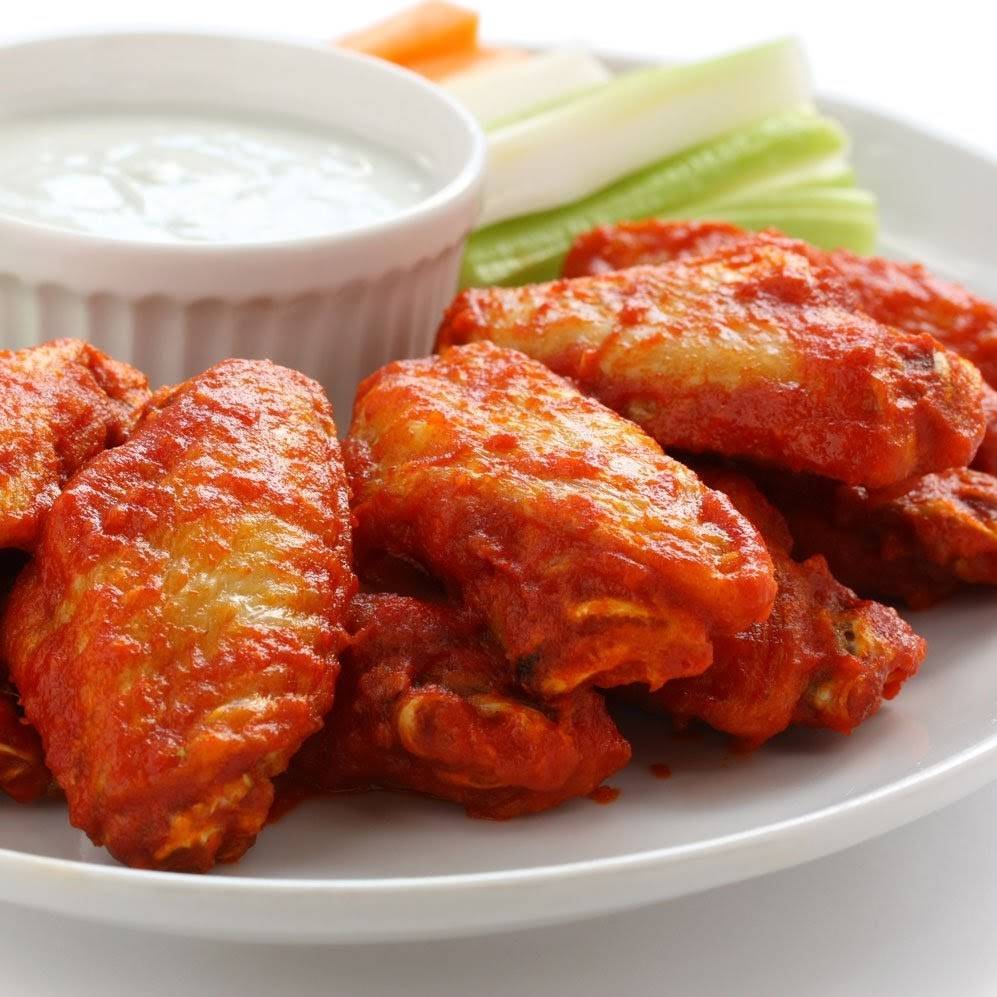 Ring A Wing | restaurant | 666 Wonderland Rd N, London, ON N6H 4K9, Canada | 5194749474 OR +1 519-474-9474