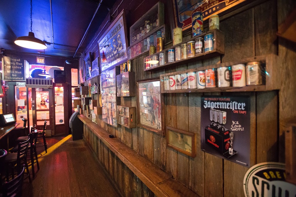 Beale Street Tap Room | restaurant | 168 Beale St, Memphis, TN 38103, USA | 9015762220 OR +1 901-576-2220