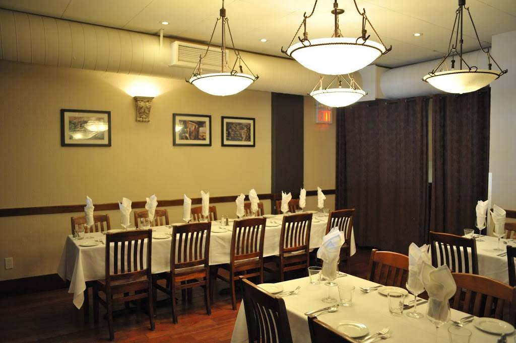 Mezza Notte Trattoria | restaurant | 5304 Yonge St, North York, ON M2N 5R2, Canada | 4162222888 OR +1 416-222-2888