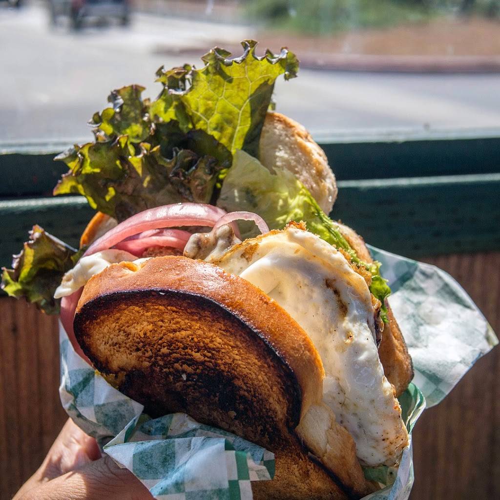 Dads Luncheonette | restaurant | 225 Cabrillo Hwy S, Half Moon Bay, CA 94019, USA | 6505609832 OR +1 650-560-9832