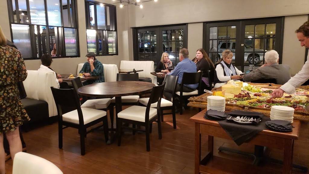 Callaros Steak House | restaurant | 717 Lake Ave, Lake Worth, FL 33460, USA | 5615889730 OR +1 561-588-9730