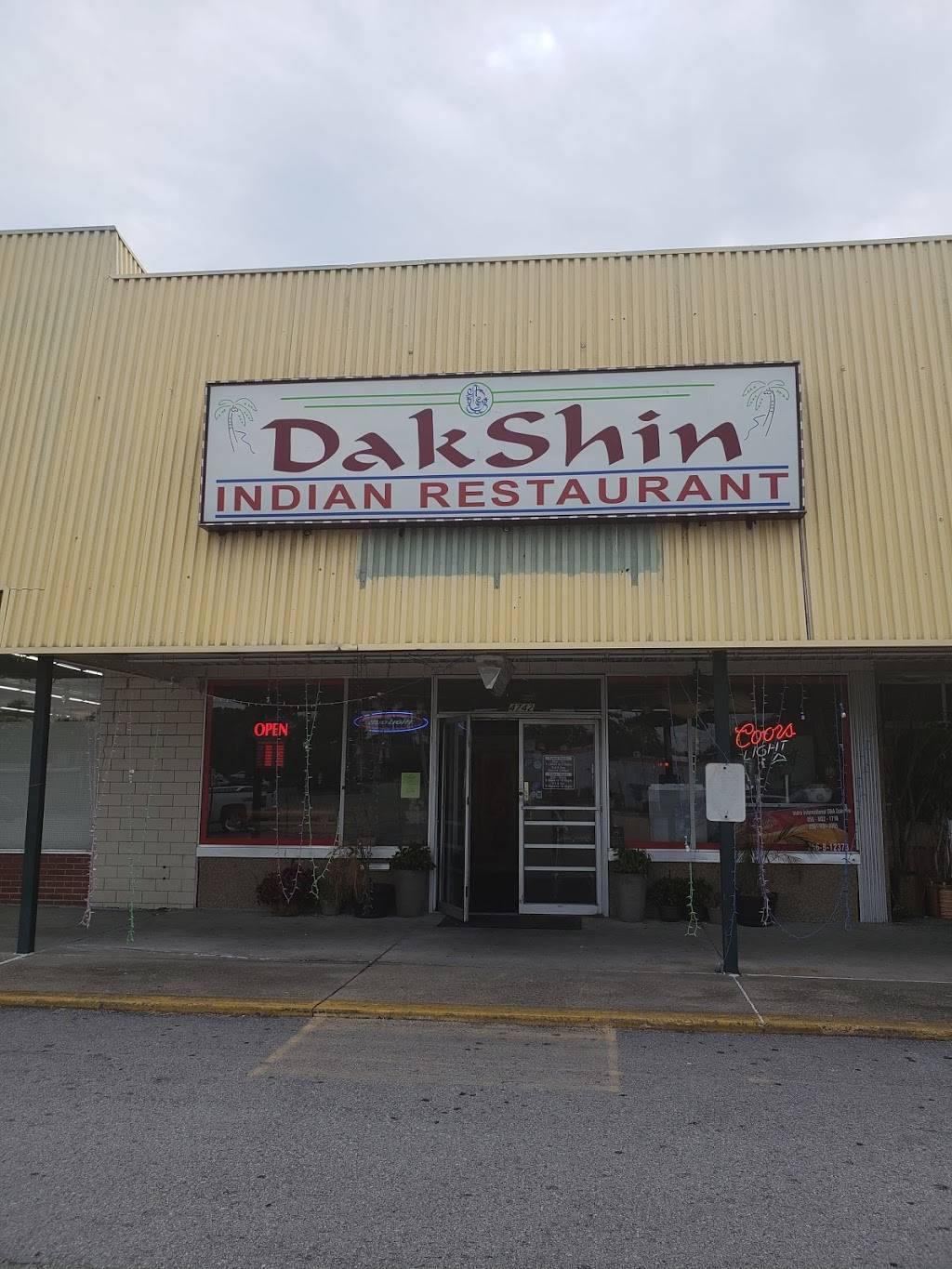 Dakshin | restaurant | 4680 Bardstown Rd, Louisville, KY 40218, USA | 5024917162 OR +1 502-491-7162