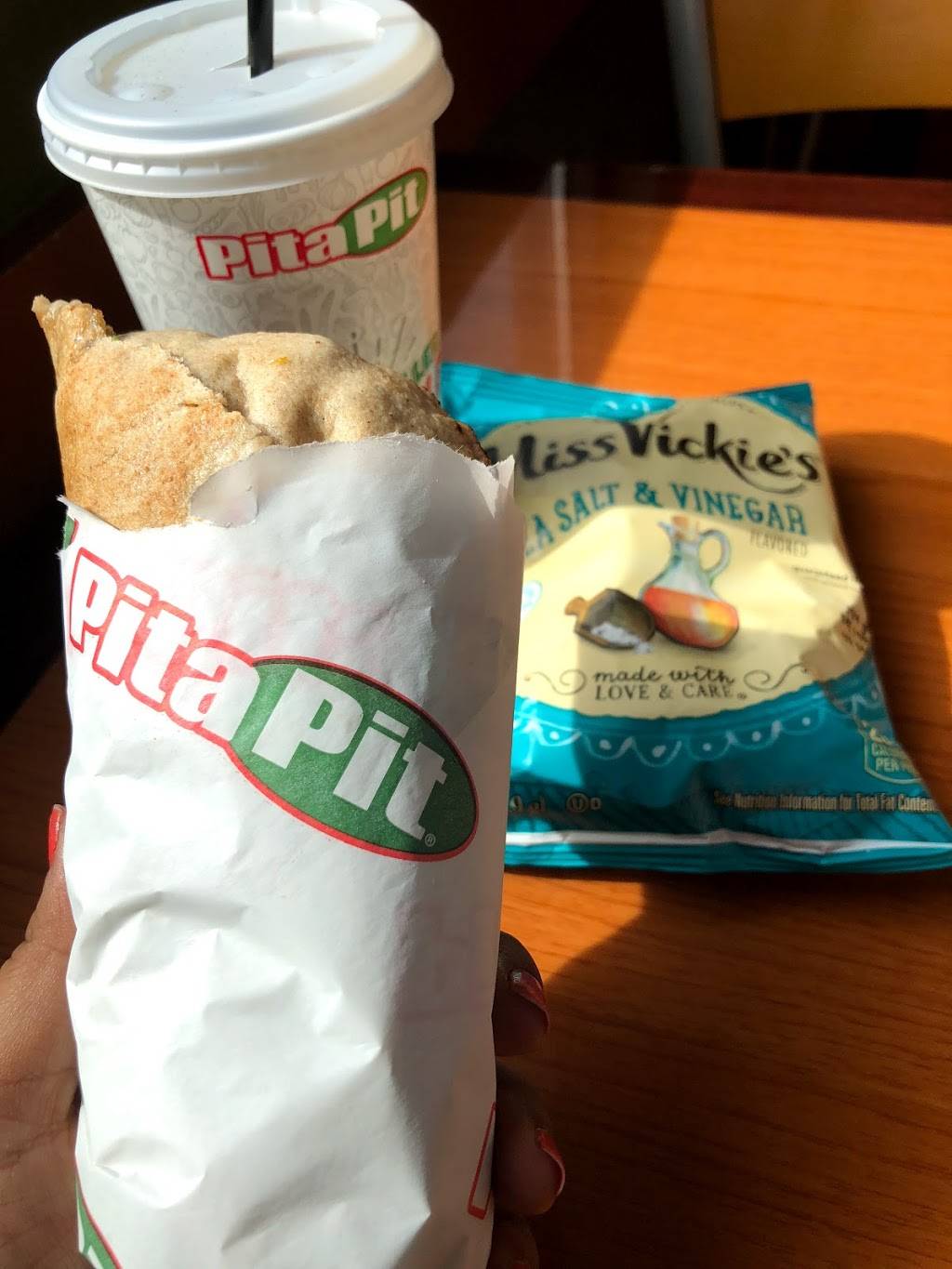 Pita Pit | restaurant | 517 2nd St #1, Coralville, IA 52241, USA | 3193517484 OR +1 319-351-7484
