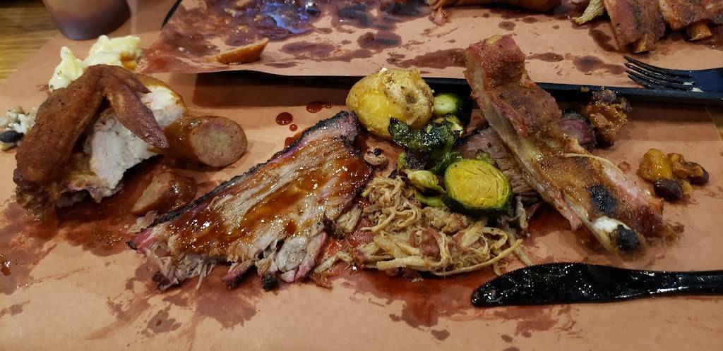 Limestone BBQ and Bourbon | restaurant | 2062 Limestone Rd, Wilmington, DE 19808, USA | 3022742085 OR +1 302-274-2085