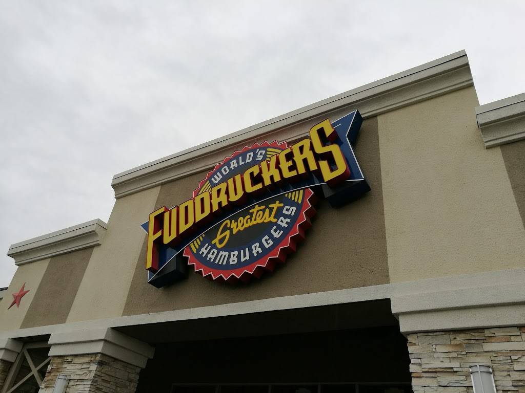 Fuddruckers | restaurant | 3848 McHenry Ave, Modesto, CA 95350, USA | 2093383833 OR +1 209-338-3833