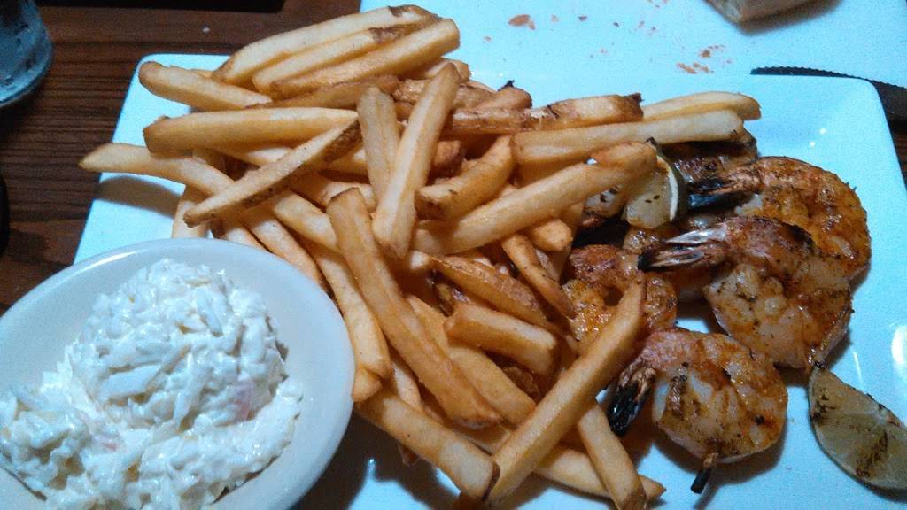 Grizzlys Wood-Fired Grill - Mankato | restaurant | 1700 E, Madison Ave, Mankato, MN 56001, USA | 5073851600 OR +1 507-385-1600