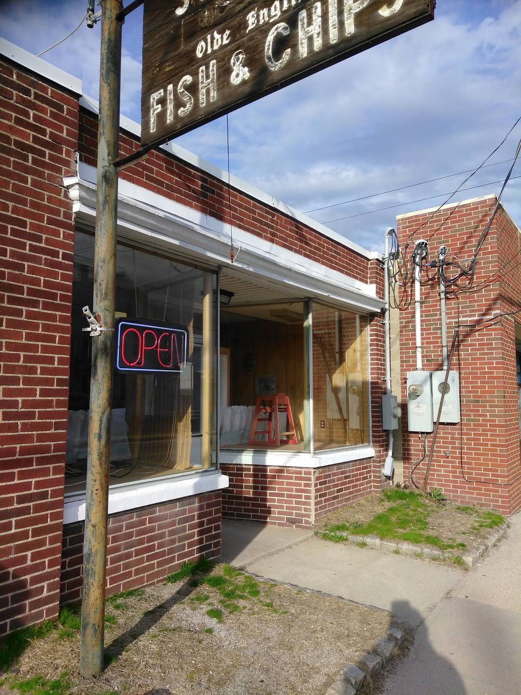 Stadium Fish & Chips | restaurant | 1079 Park Ave, Cranston, RI 02910, USA | 4019440971 OR +1 401-944-0971