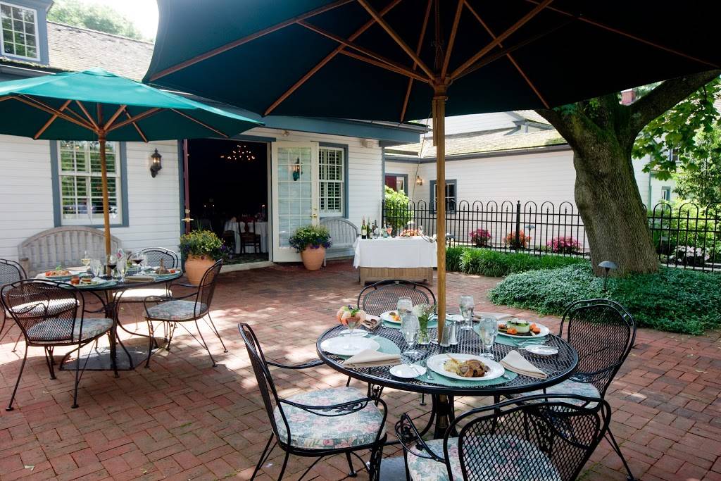 Vickers Restaurant | restaurant | 192 East Welsh Pool Road, (on the corner of Gordon Drive), Exton, PA 19341, USA | 6103637998 OR +1 610-363-7998