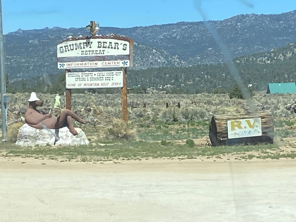 Grumpy Bears Retreat | restaurant | 98887 Kennedy Meadow Rd, Inyokern, CA 93527, USA | 5598502327 OR +1 559-850-2327
