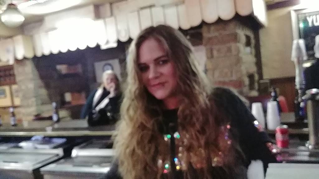 Rembrandts Roadhouse | restaurant | 125 S Main St, Ellsworth, PA 15331, USA | 7242394775 OR +1 724-239-4775