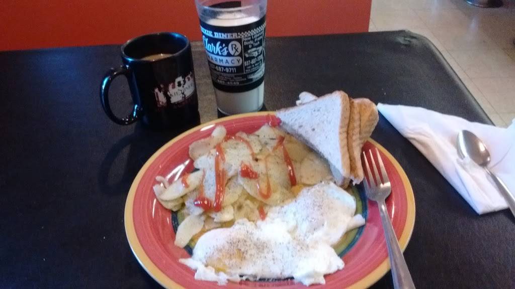 Dixie Diner | restaurant | 595 W Main St, New Lebanon, OH 45345, USA | 9376873004 OR +1 937-687-3004