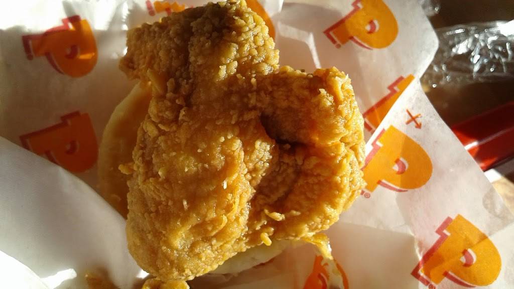 Popeyes Louisiana Kitchen | restaurant | 7043 Little River Turnpike, Annandale, VA 22003, USA | 7033548337 OR +1 703-354-8337