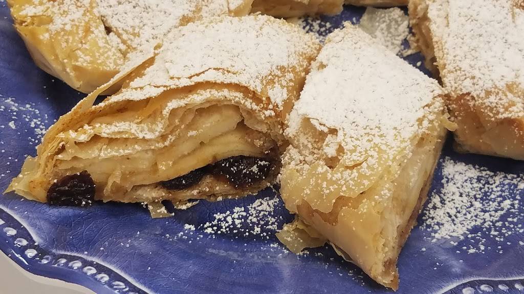 Klaras Kitchen | restaurant | 7614 LA-23 suite b, Belle Chasse, LA 70037, USA | 5049122751 OR +1 504-912-2751