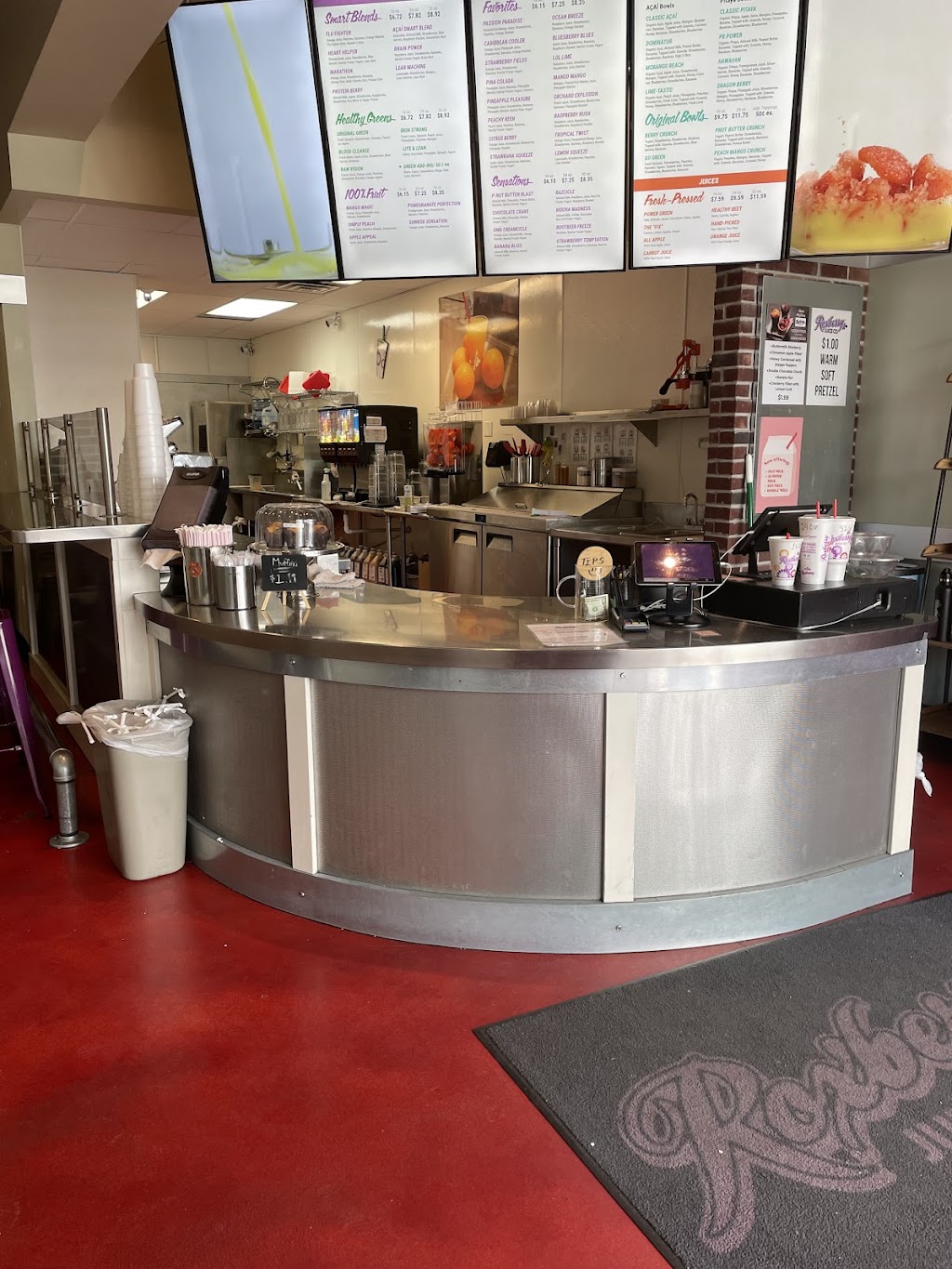 Roxberry Juice Co. | restaurant | 297 E University Pkwy, Orem, UT 84097, USA | 8012257540 OR +1 801-225-7540