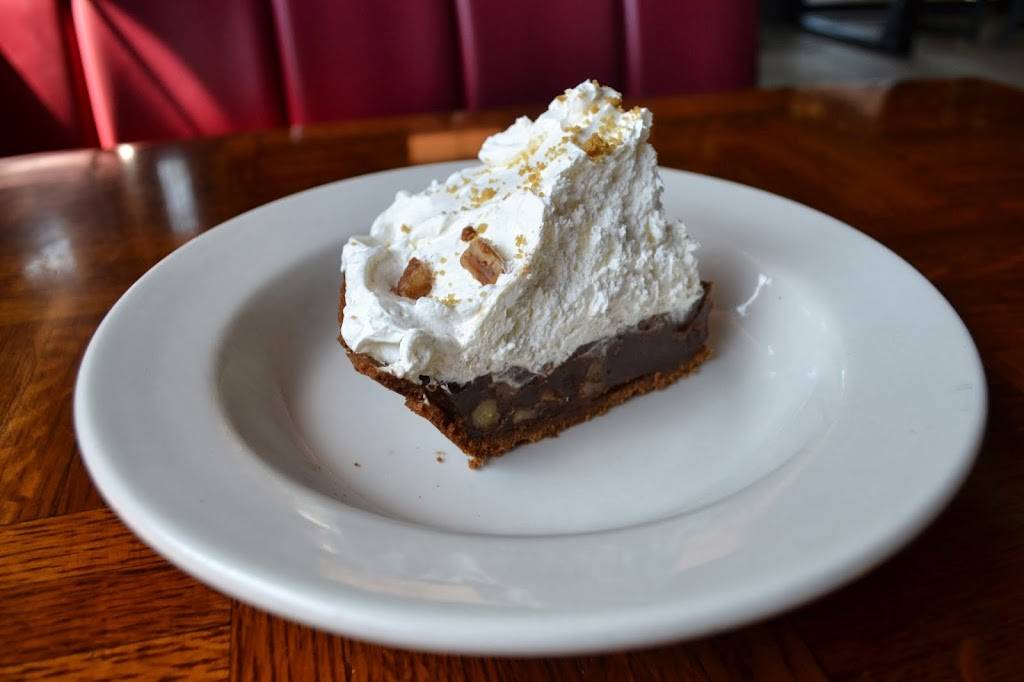 Countrys Barbecue - Prattville | meal takeaway | 130 N Memorial Dr, Prattville, AL 36067, USA | 3343616904 OR +1 334-361-6904