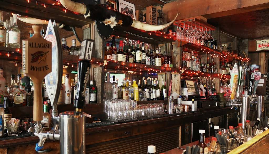 Tinhorn Flats Saloon & Grill | restaurant | 2623 W Magnolia Blvd, Burbank, CA 91505, USA | 8185672470 OR +1 818-567-2470