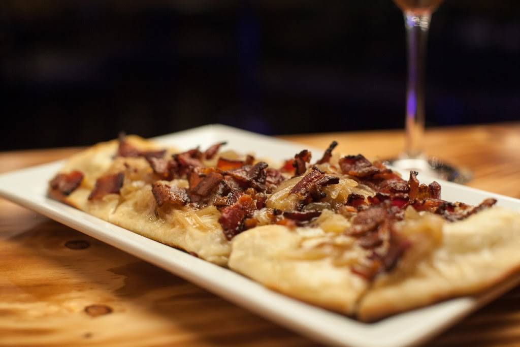 Smash Wine Bar & Bistro | restaurant | 415 W Western Ave, Muskegon, MI 49440, USA | 2312467910 OR +1 231-246-7910