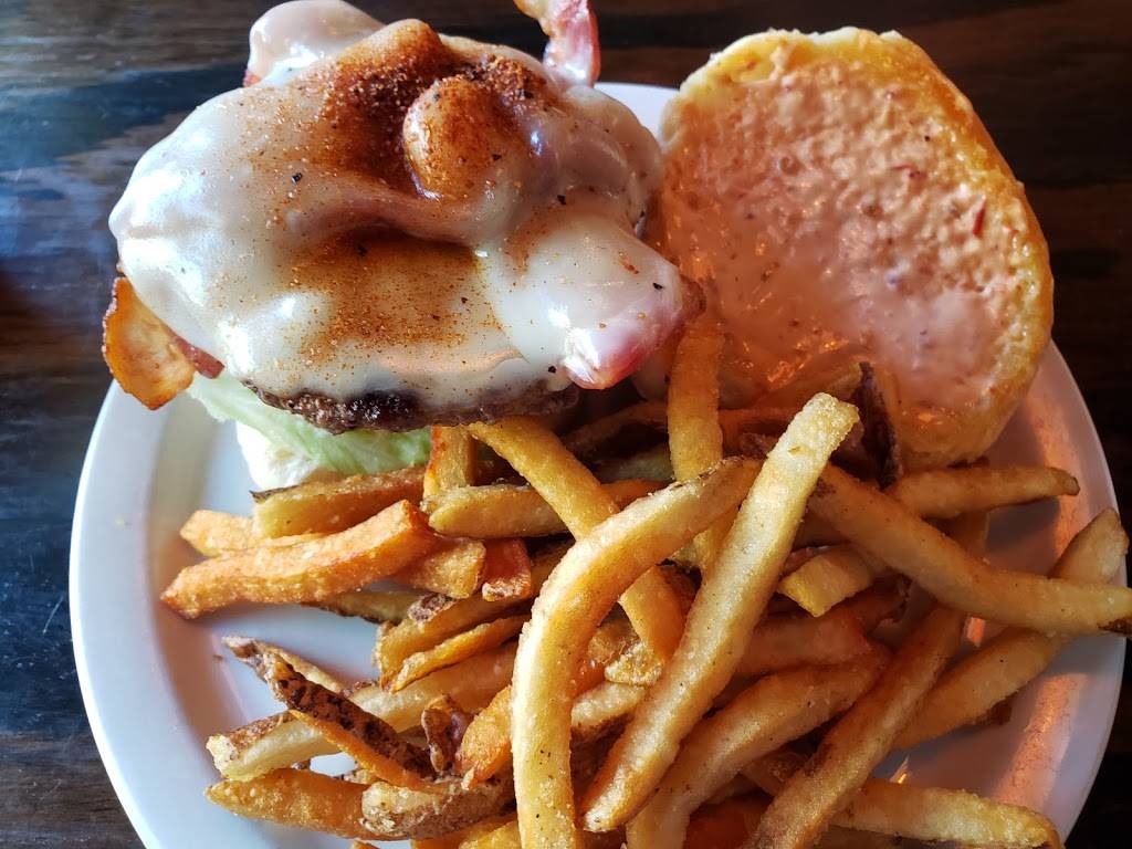 Shorts Burgers Eastside | restaurant | 521 Westbury Dr, Iowa City, IA 52245, USA | 3193387743 OR +1 319-338-7743