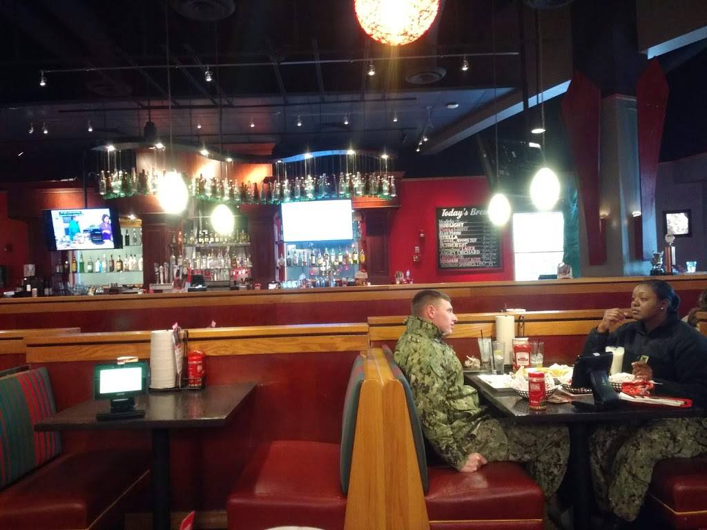 Red Robin Gourmet Burgers and Brews | restaurant | 1073 Annapolis Mall Rd, Annapolis, MD 21401, USA | 4105731155 OR +1 410-573-1155